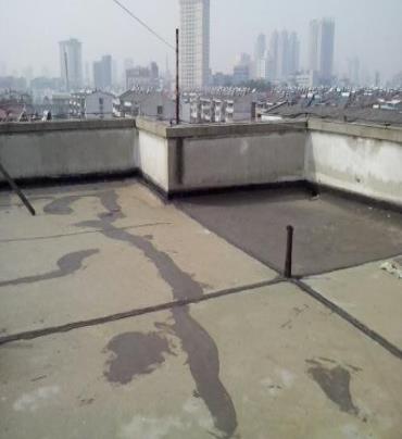 辽中漏水维修 楼顶漏水是什么原因，楼顶漏水维修方法是什么?